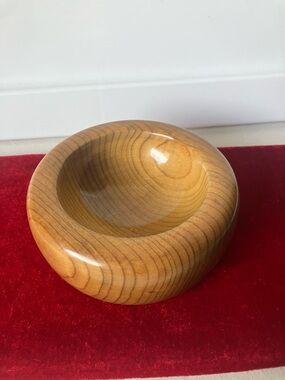 Myrtlewood Vintage Hand Carved Trinket Bowl 5” The Wooden Nickel Oregon